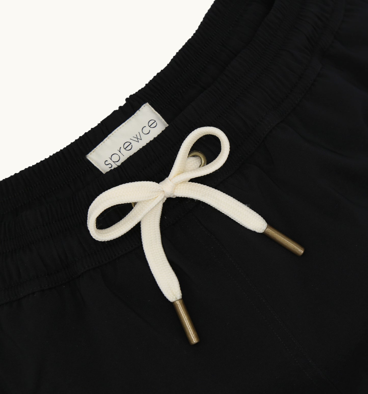 resort short // black