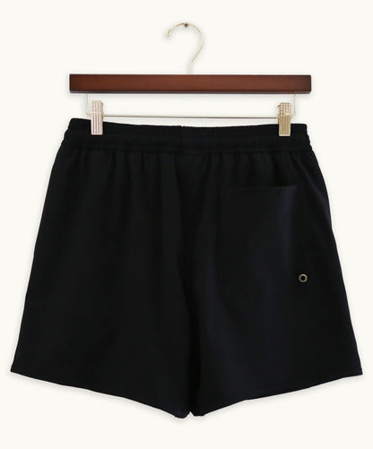 resort short // black