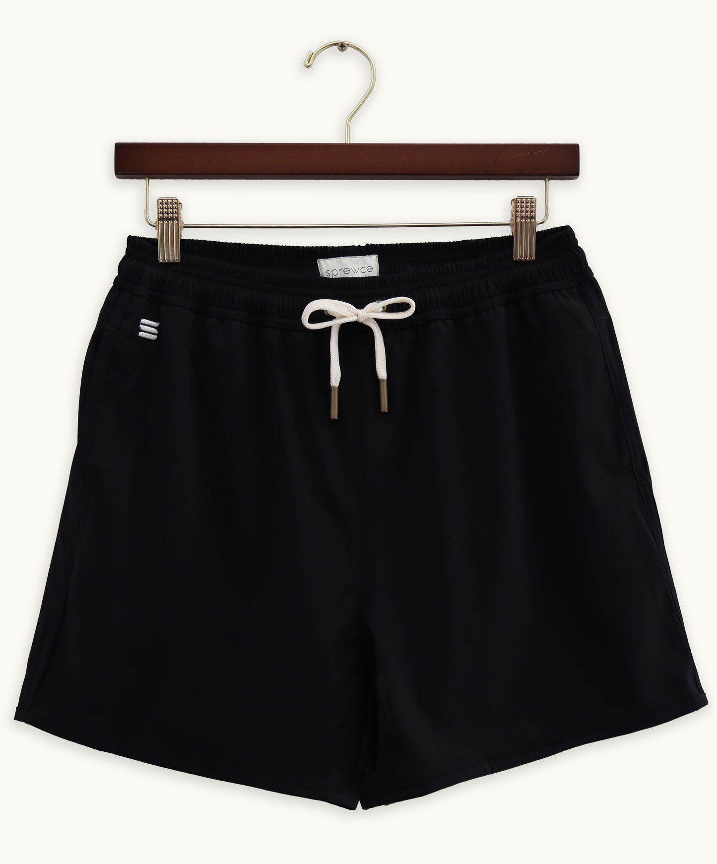 resort short // black